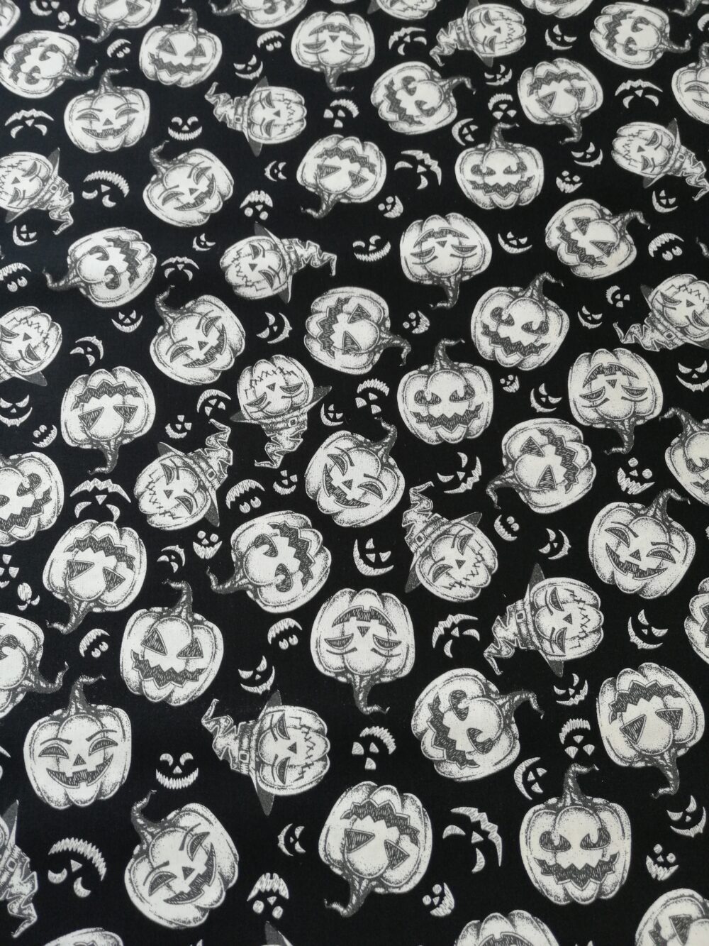 Hocus Pocus Pumpkins Cotton Fabric FQ