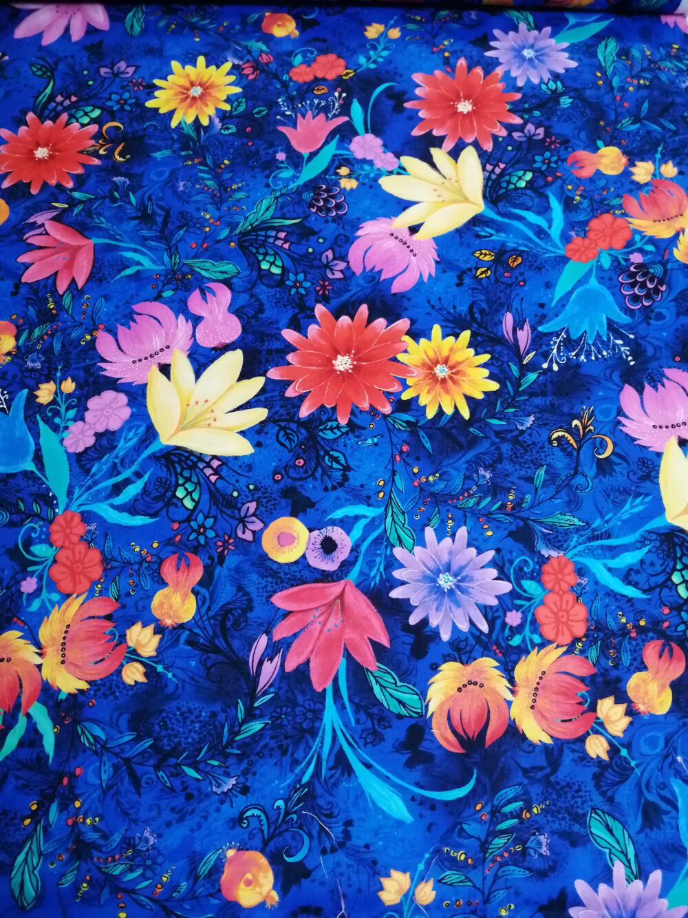 bright Flowers quilting cotton fabric FQ