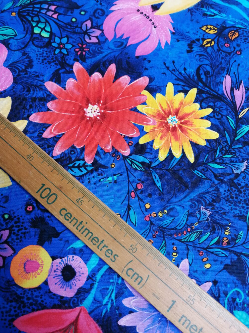 bright Flowers quilting cotton fabric FQ - Image 2