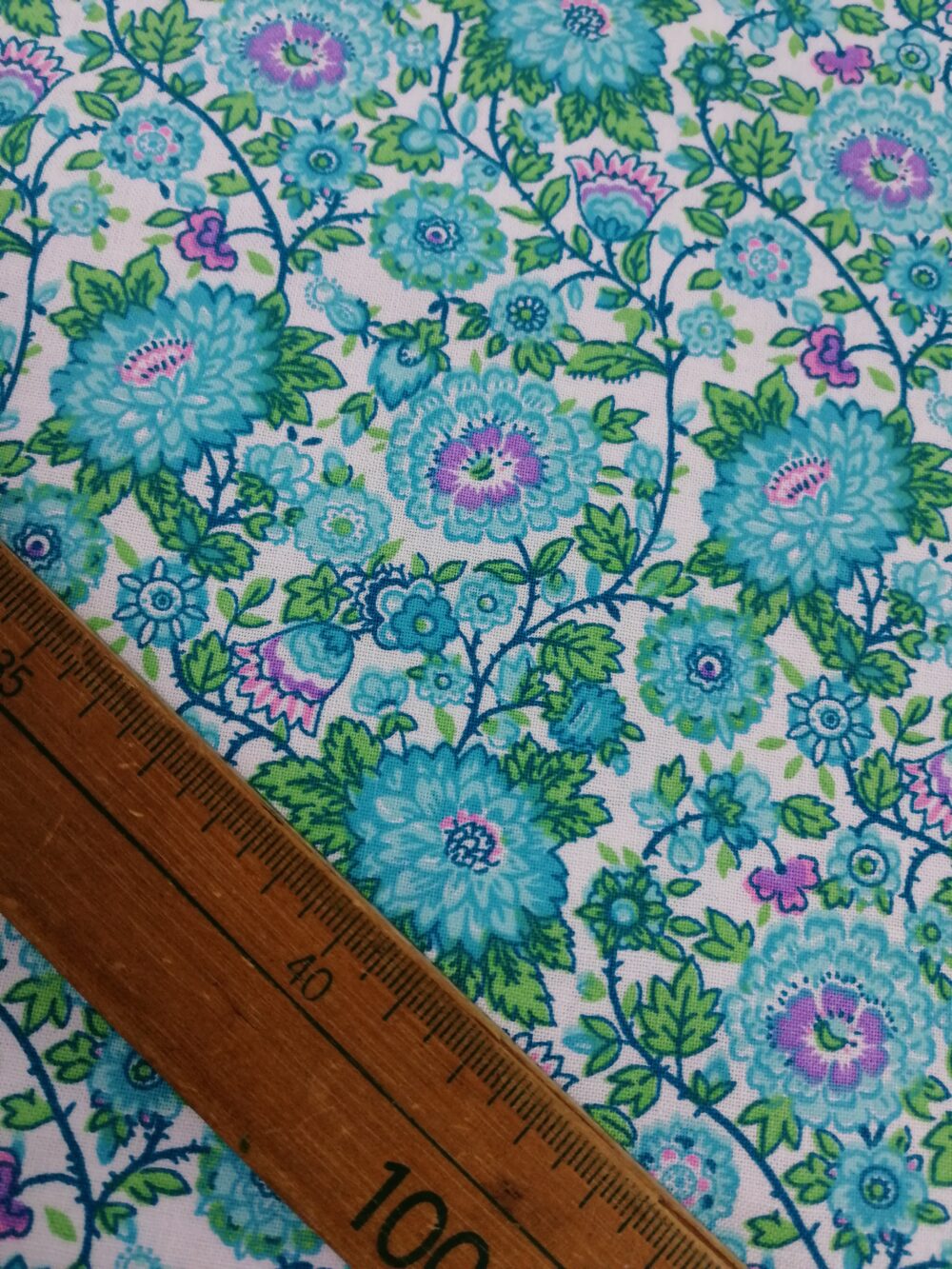 Nana Mae V Blue Retro Flowers Cotton Fabric Fat Quarter - Image 2