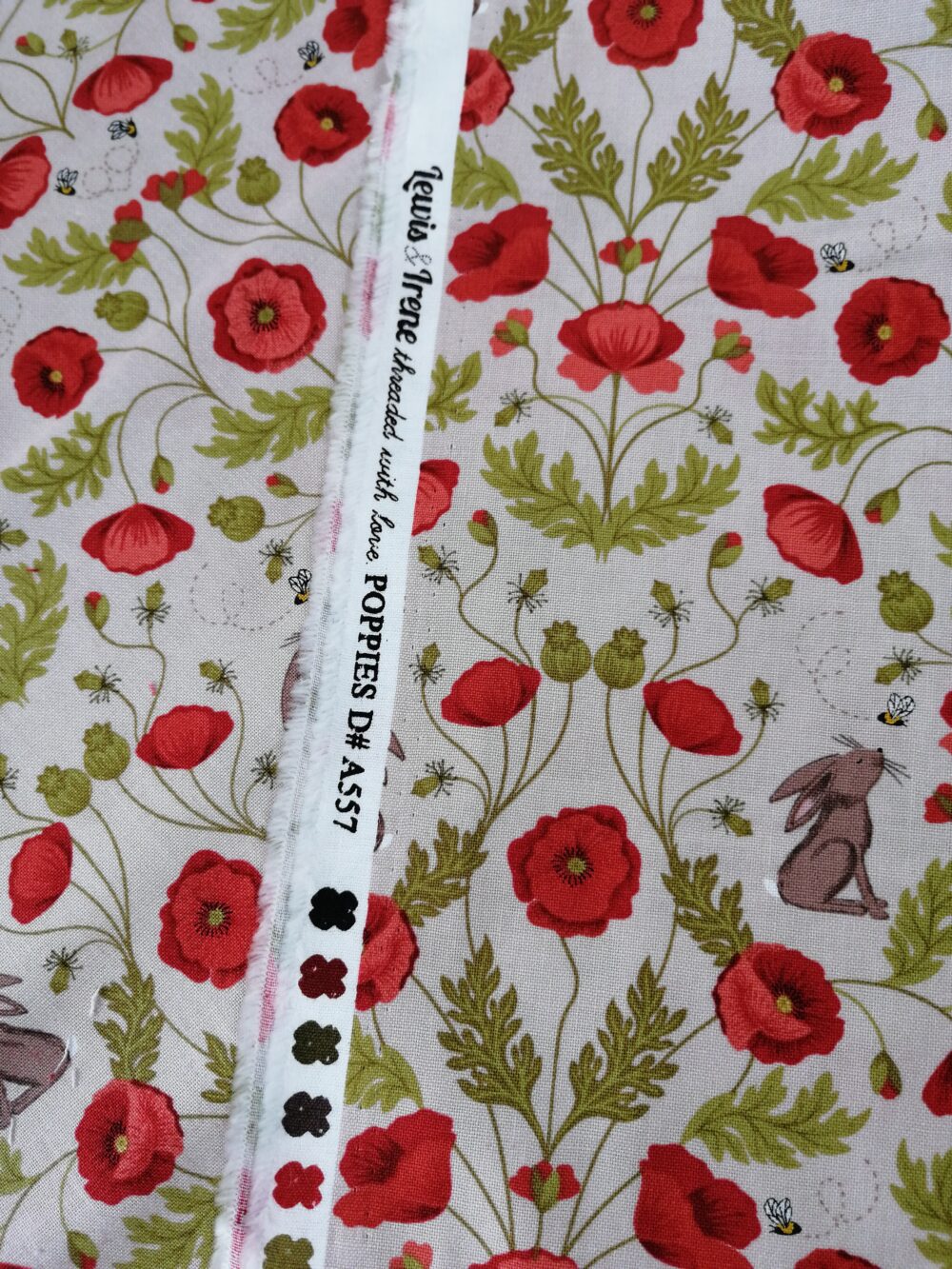 Poppy and Hare cotton fabric FQ - Image 3