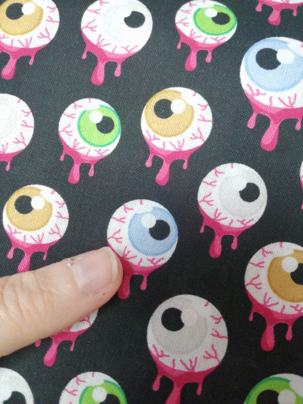 Eyeballs Cotton fabric Half Metre - Image 3